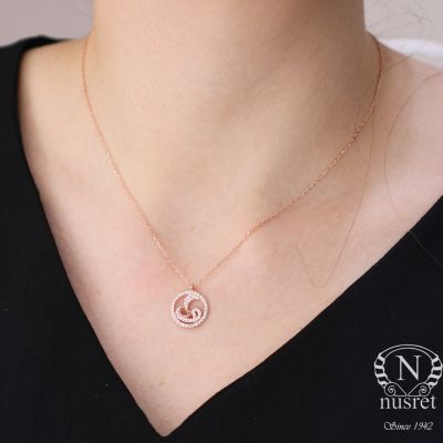 925 Ayar Rose Gümüş Beyaz Taşlı Vav ve Ay Kadın Kolye - 1