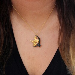 925 Ayar Sarı Gümüş Siyah Taşlı Süpürgeli Cadı Kolye - 3