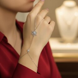 925 Sterling Silver Flowering Snowflake Hand Bracelet - Nusrettaki