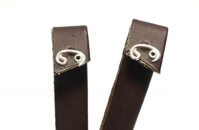 925 Sterling Silver Vav Letter Stud Earrings - 3