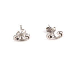 925 Sterling Silver Vav Letter Stud Earrings - Nusrettaki