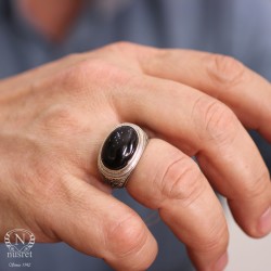 Silver Hand-carved Men's Ring with Onyx - Nusrettaki