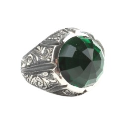 Silver Hand-carved Men's Ring with Synthetic Emerald - Nusrettaki