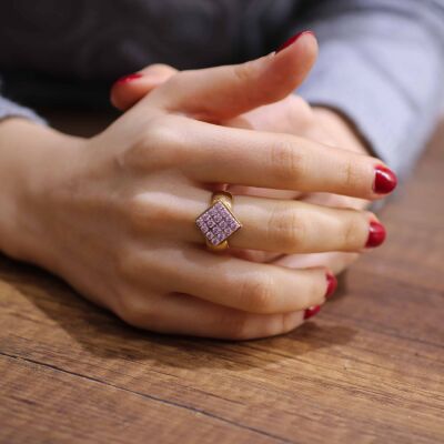 14 Ayar Altın Pembe Taşlı Yüzük, Kare - 10