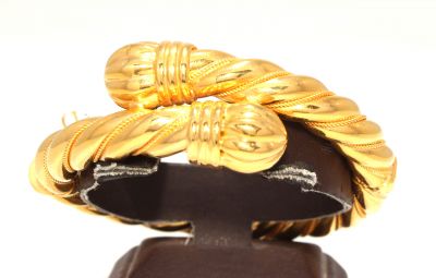 Twisted Wire Cone Top Ram Design Bracelet - 22K - 3